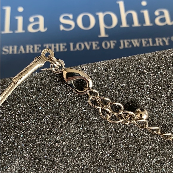 Necklace - Picture 3 of 3